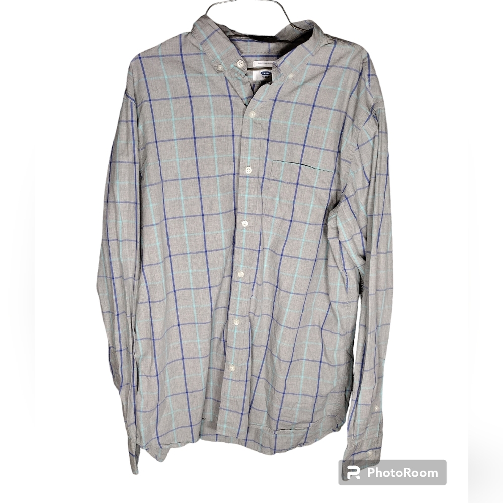 Old navy L blue & grey plaid long sleeve button up shirt